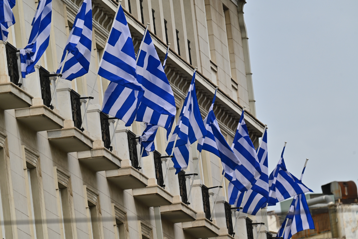 Κόντρα για τα νέα μέτρα στήριξης