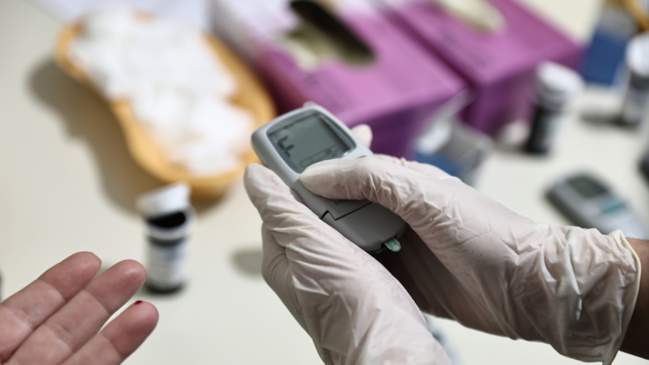 ΕΛΣΤΑΤ: Με χρόνιο πρόβλημα υγείας το 24% του πληθυσμού