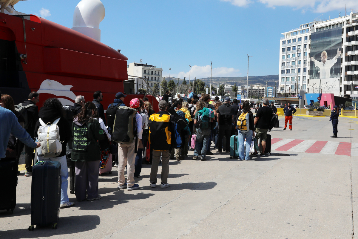 Εξοδούχοι Πρωτομαγιάς – Τετραήμερο… λόγω απεργιακού μπλόκου