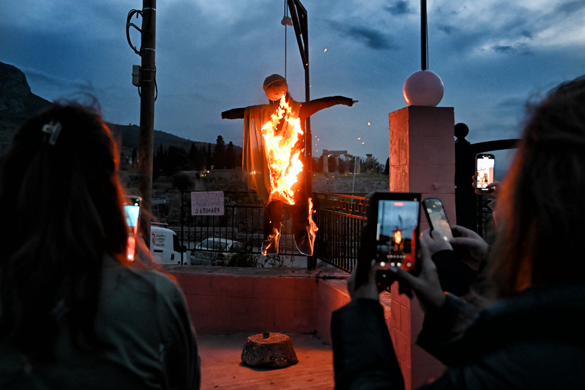 Τολό Αργολίδας «Το κάψιμο του Ιούδα»