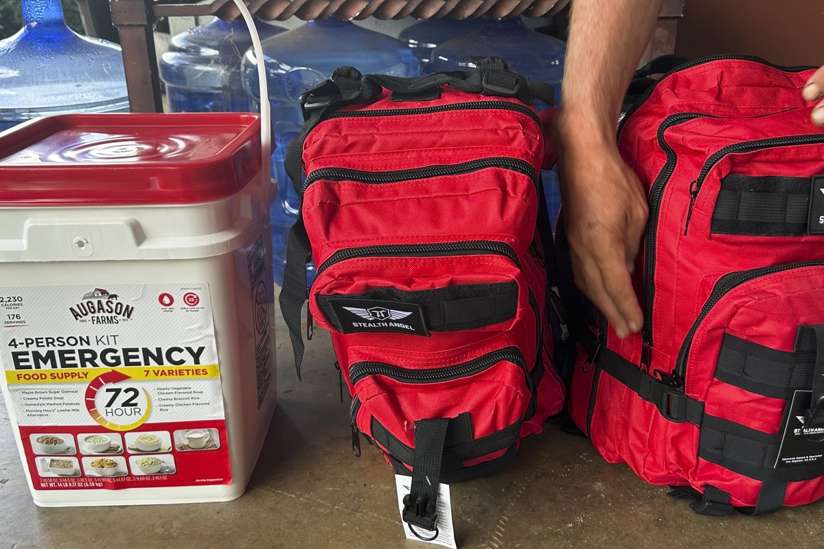 Οι Βέλγοι καλούνται να ετοιμάσουν ένα “κιτ έκτακτης ανάγκης”