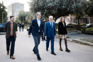 Στο Γηροκομείο Αθηνών ο Πρωθυπουργός