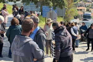 Λέσβος – Ενισχύονται τα μπλόκα