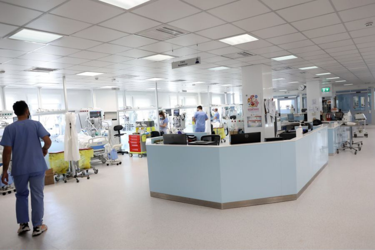 19χρονος στη ΜΕΘ Τρικάλων με βακτηριακή μηνιγγίτιδα