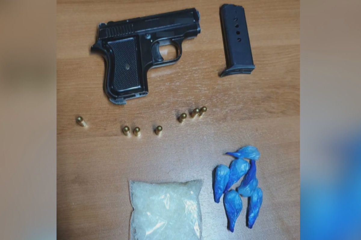 Απείλησε με όπλο τη σύντροφό του