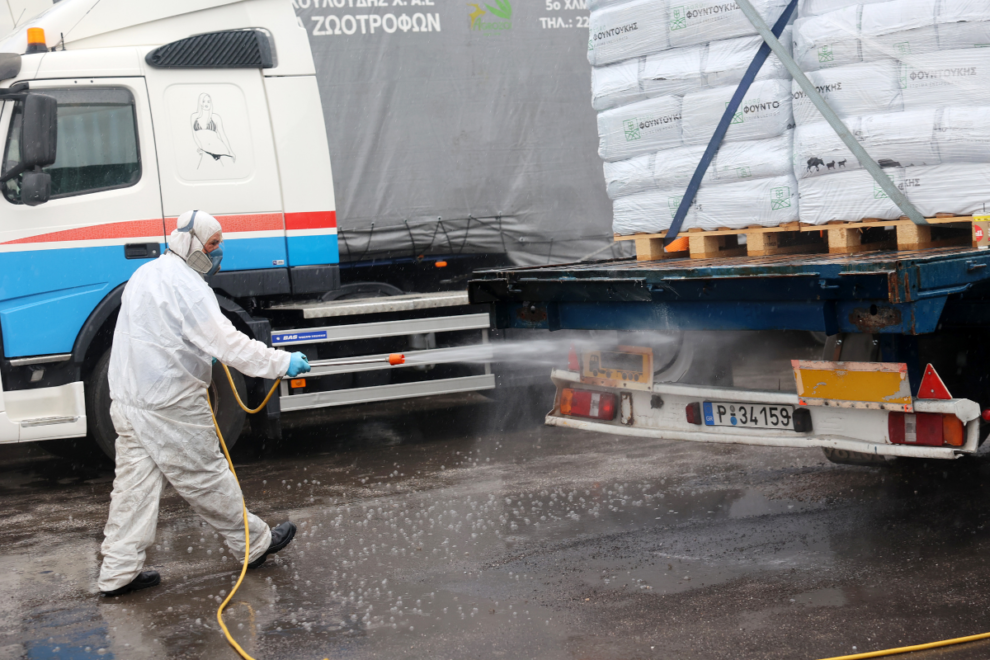 Στα 2.147 κρούσματα ευλογιάς και 25 κρούσματα αφθώδους πυρετού