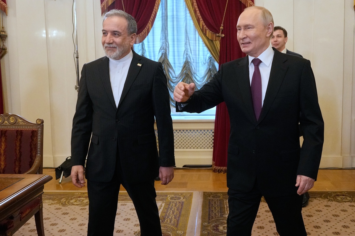 Ο Πούτιν εξέφρασε την ελπίδα για ειρήνη στο Ιράν