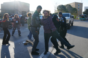 68 Παλαιστίνιοι μέσα σε απορριμματοφόρο προσπάθησαν να μπουν στο Ισραήλ