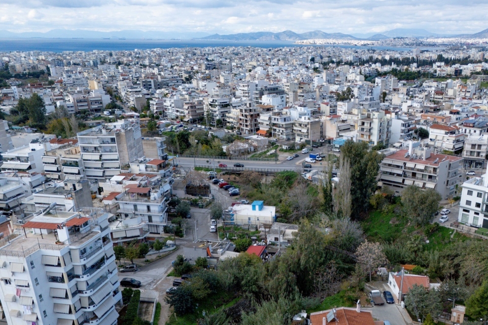 Αναστάτωση σε δήμους της Αττικής λόγω της έντονης οσμής