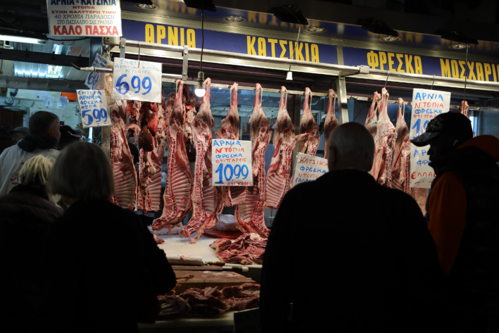 Κορυφώνεται η πασχαλινή αγορά