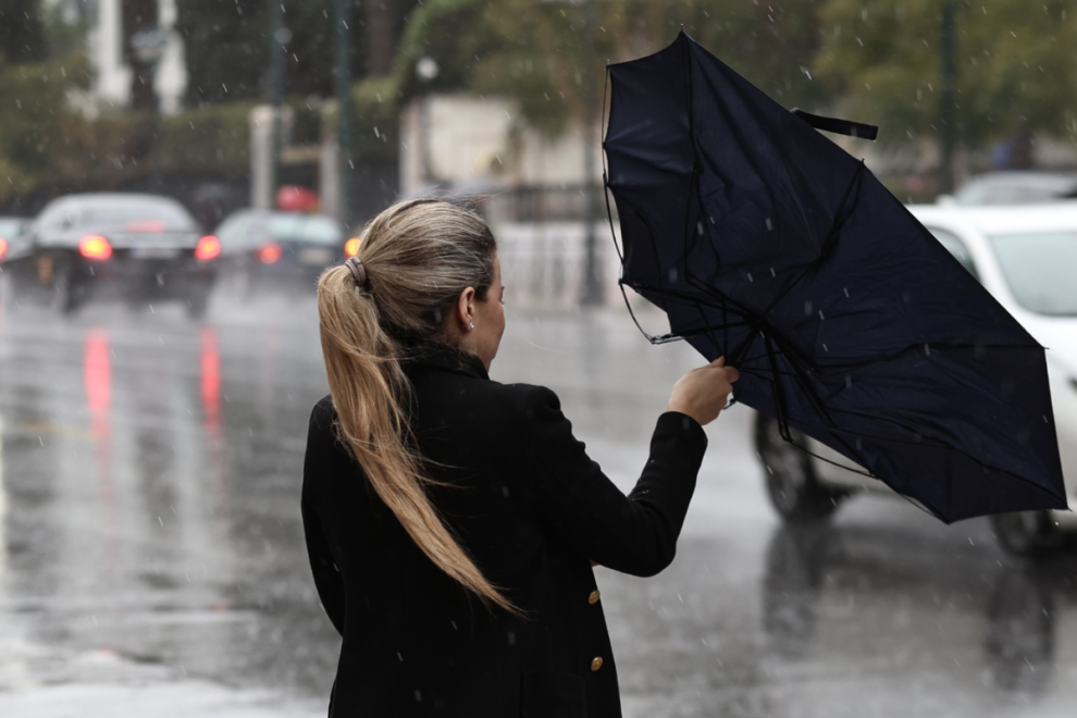 Τσατραφύλλιας: Χαμηλό βαρομετρικό και καταιγίδες