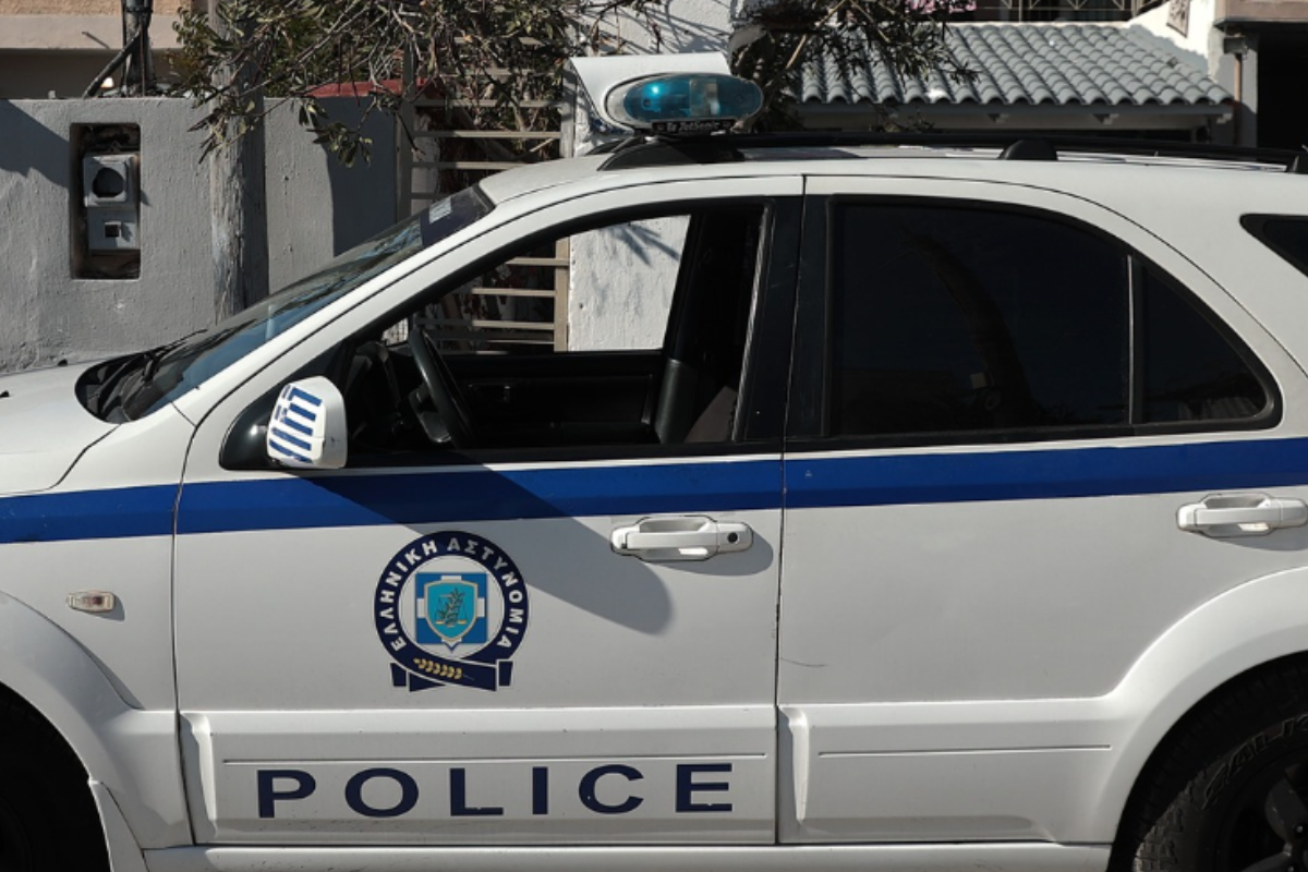 Έφοδος της ΕΛ.ΑΣ σε καταυλισμούς στη Φυλή