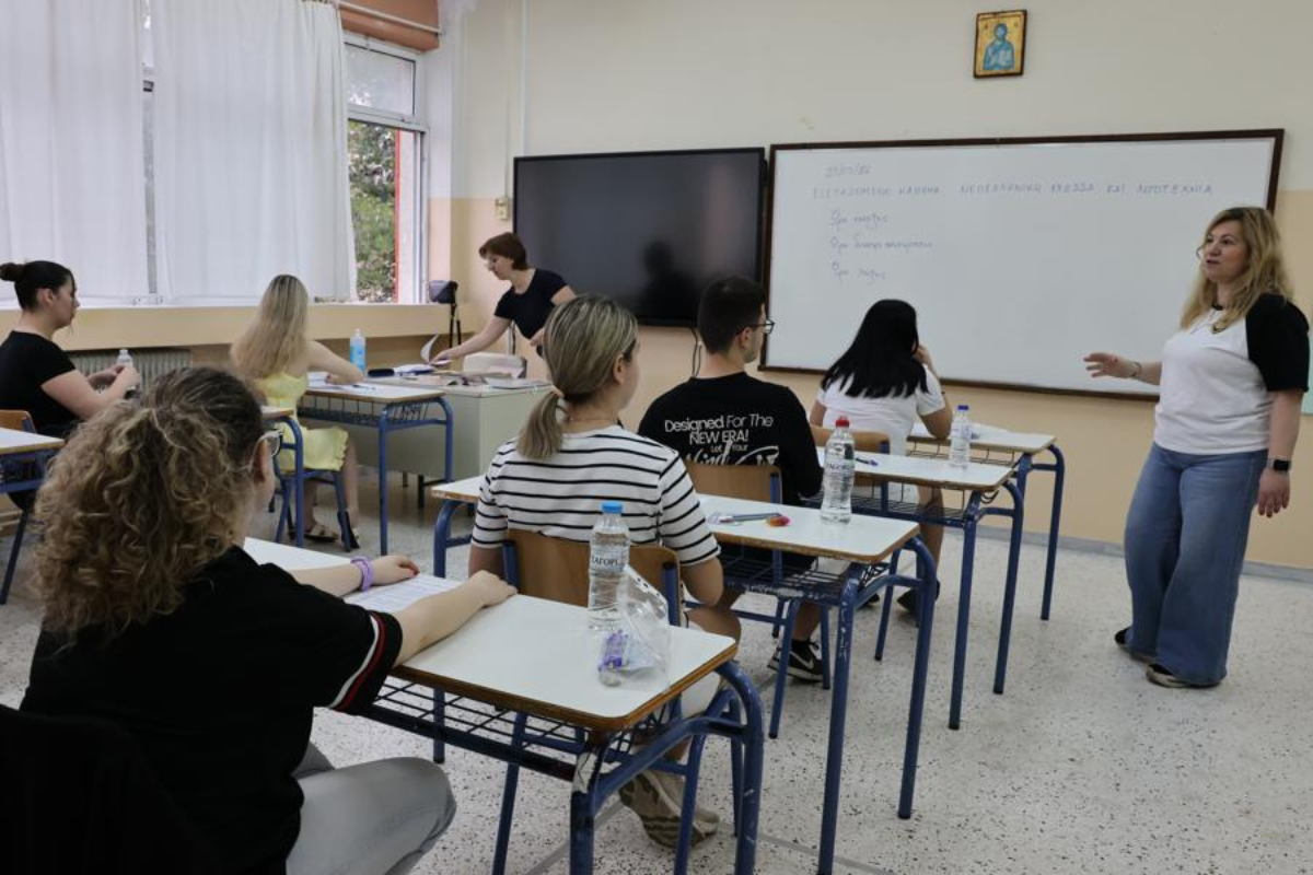 Πρεμιέρα Πανελλαδικών Εξετάσεων με Νεοελληνική γλώσσα και λογοτεχνία
