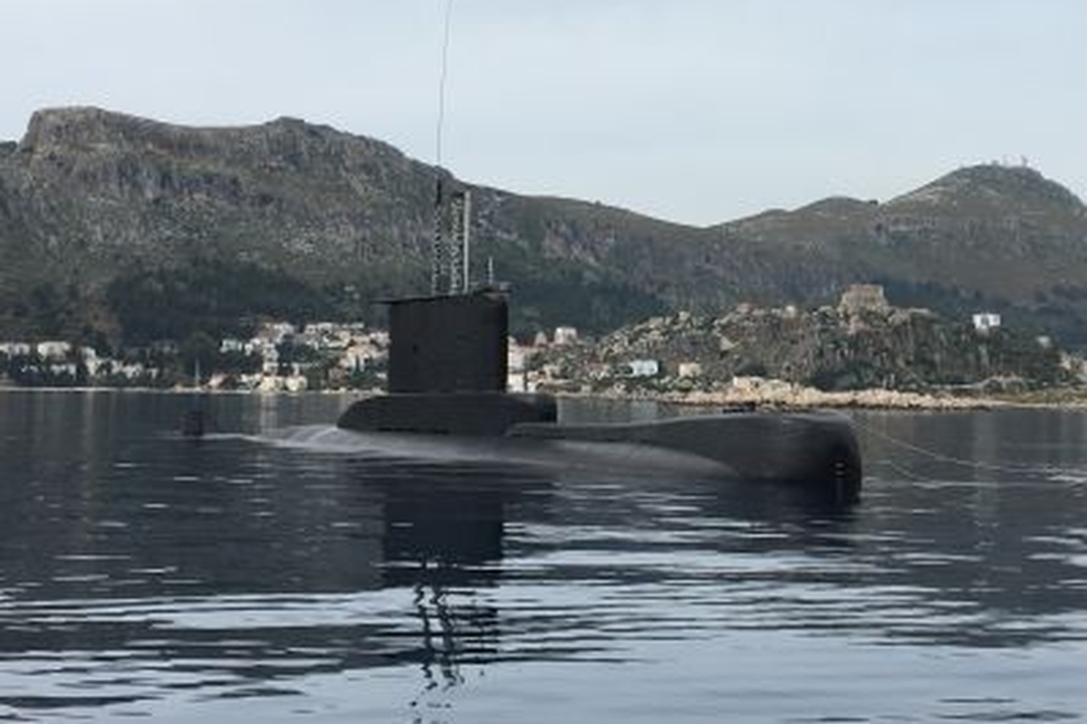 Απρόοπτο σε άσκηση στο Αιγαίο- Δίχτυα μηχανότρατας ακούμπησαν υποβρύχιο