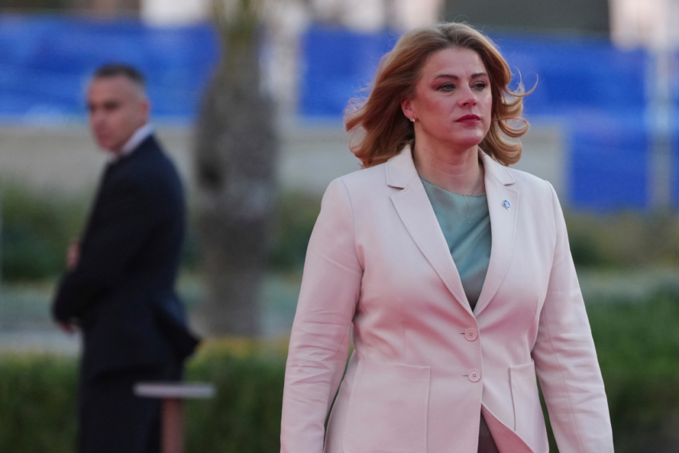 Παραιτείται η Λετονή πρωθυπουργός