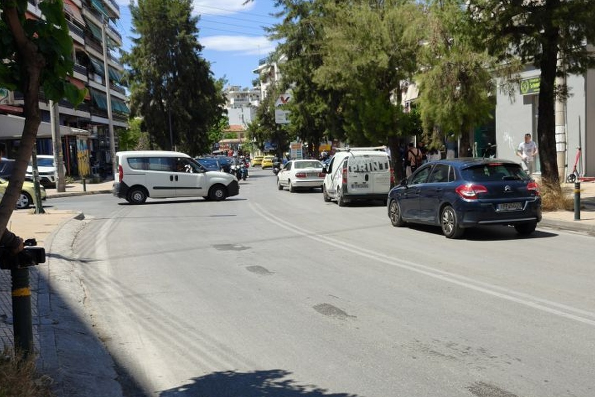 Δυστύχημα με ηλικιωμένη- Τη χτύπησε φορτηγό στα Άνω Πατήσια