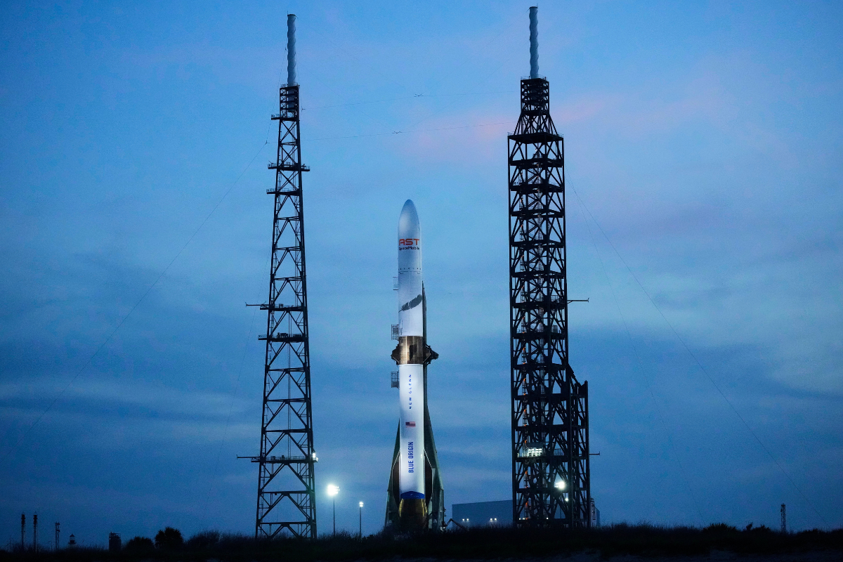 ΗΠΑ: Ο πύραυλος της Blue Origin του Τζεφ Μπέζος εξερράγη στη διάρκεια δοκιμής στο έδαφος