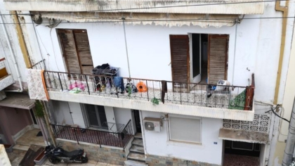 Παιδιά σε σπίτι- τρώγλη- Συλλήψεις γονέων στους Αγίους Αναργύρους
