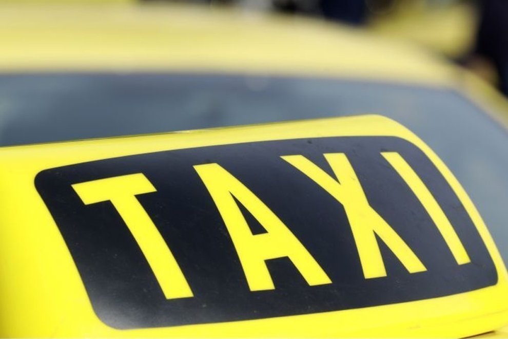 ΤΑΞΙ:  Ζητούν αυξήσεις στο κόμιστρο  και στην ταρίφα