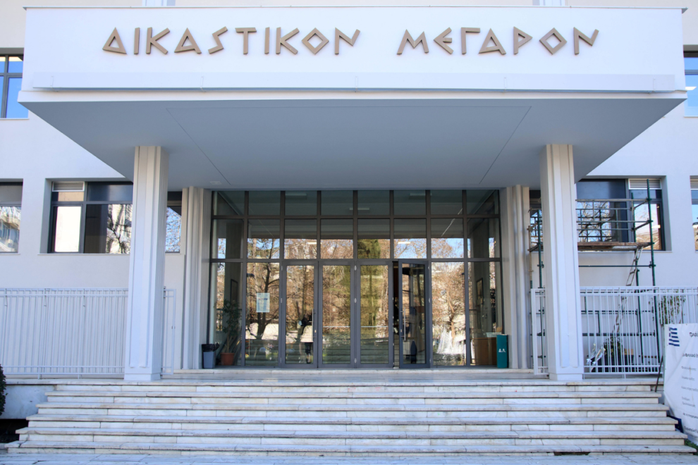Αλλαγές στην αίθουσα διεξαγωγής της δίκης για τα Τέμπη