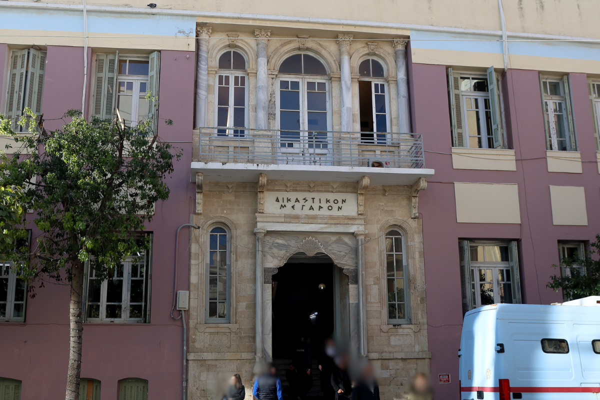 Όρμησαν να λιντσάρουν κατηγορούμενο