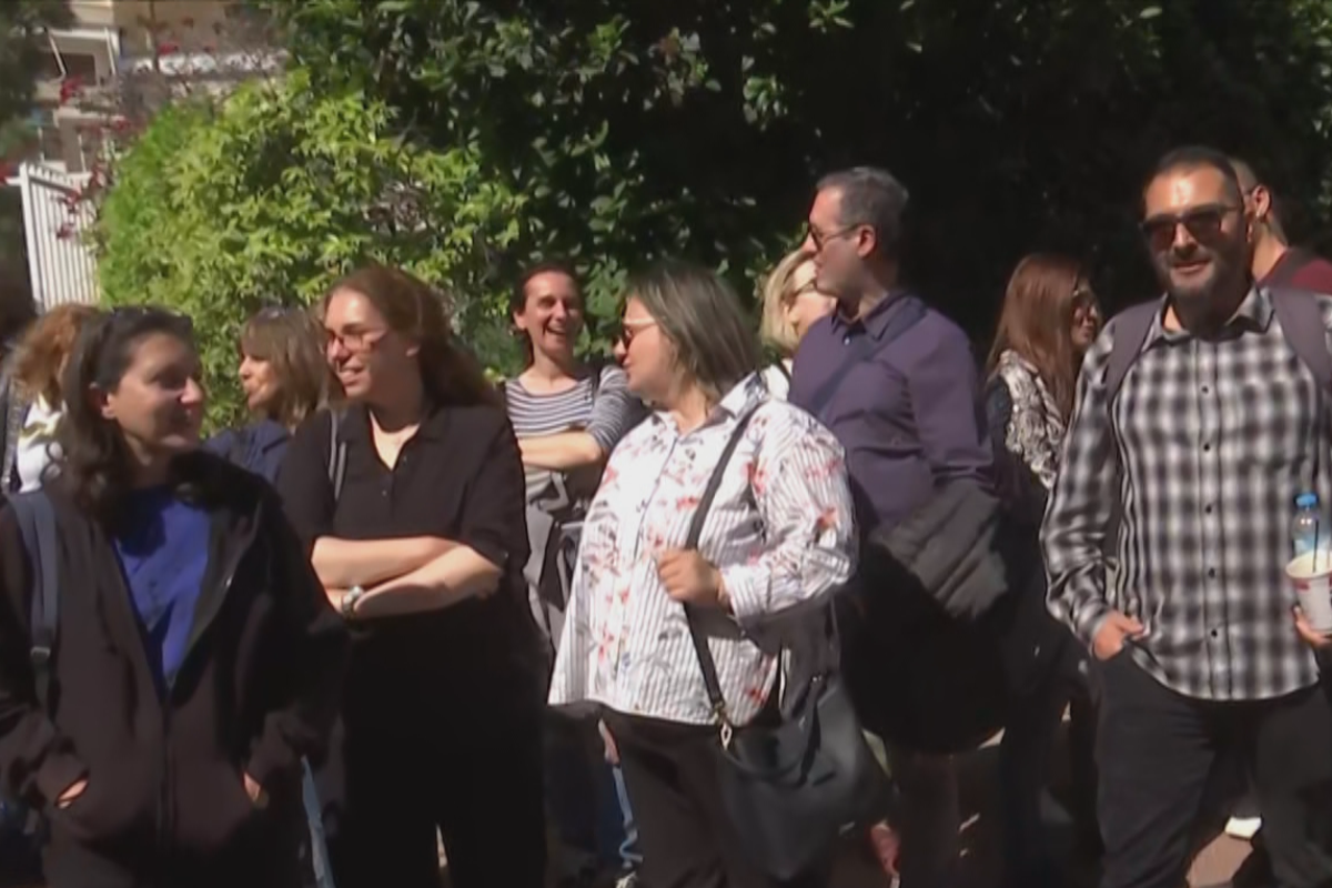 Κινδυνεύουν να μείνουν άνεργοι  οι συμβασιούχοι του ΔΥΠΑ