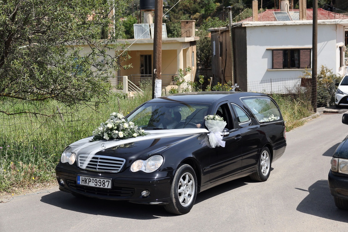 Θρήνος και οργή στην κηδεία του νεαρού  στην Κρήτη