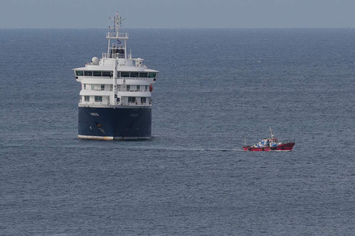 Χανταϊός: Το κρουαζιερόπλοιο MV Hondius βρίσκεται εν πλω προς τα Κανάρια Νησιά