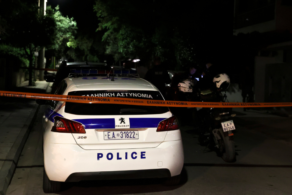 Οικογενειακή τραγωδία στον Χολαργό: Άνδρας πυροβόλησε τη γυναίκα του και αυτοκτόνησε