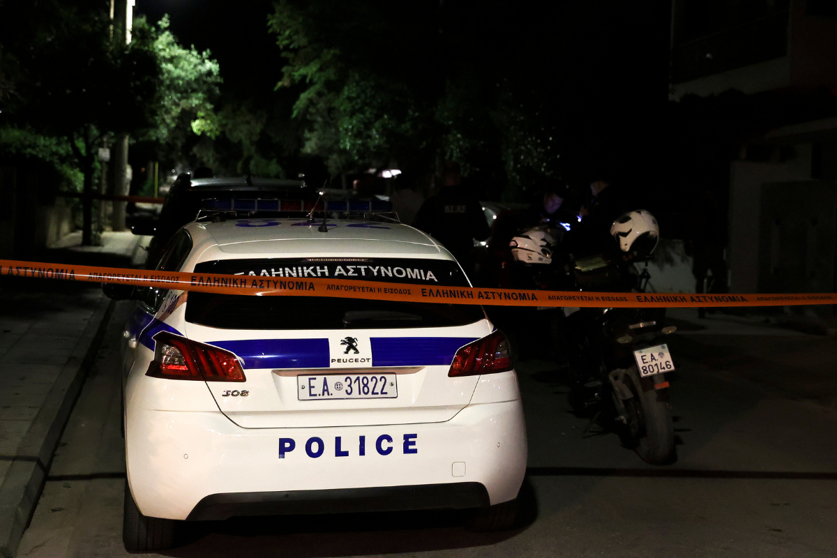 Οικογενειακή τραγωδία στον Χολαργό: Άνδρας πυροβόλησε τη γυναίκα του και αυτοκτόνησε