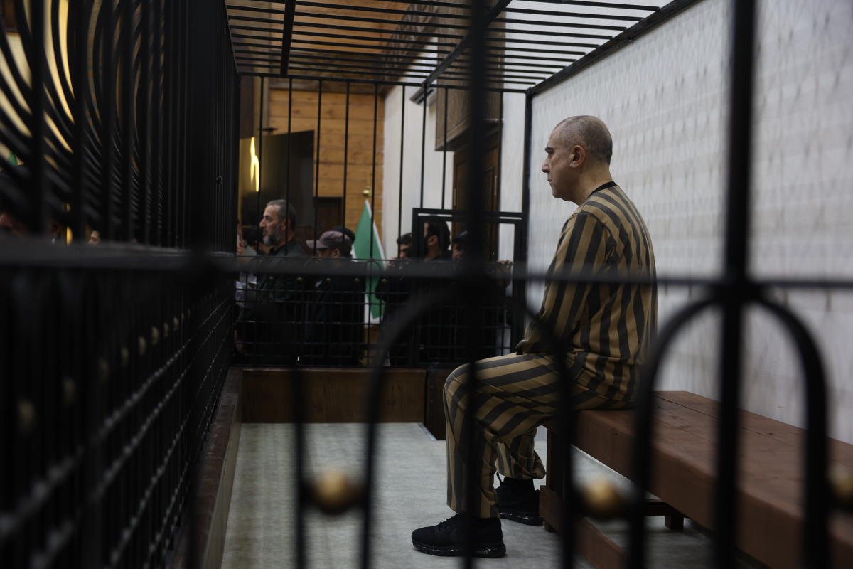 Συρία: Συγγενής του Μπασάρ αλ-Άσαντ δικάζεται για «εγκλήματα κατά της ανθρωπότητας»