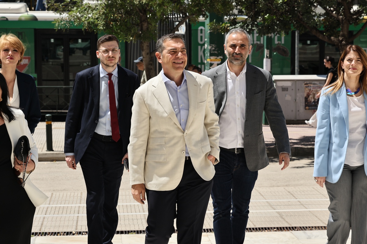 Στον Άρειο Πάγο με υπογραφές