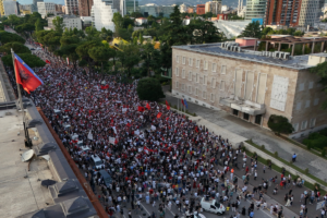 Οργή και διαδηλώσεις για το πολυτελές θέρετρο- Καταγγέλλουν επιχειρηματικά σχέδια στην Αλβανία