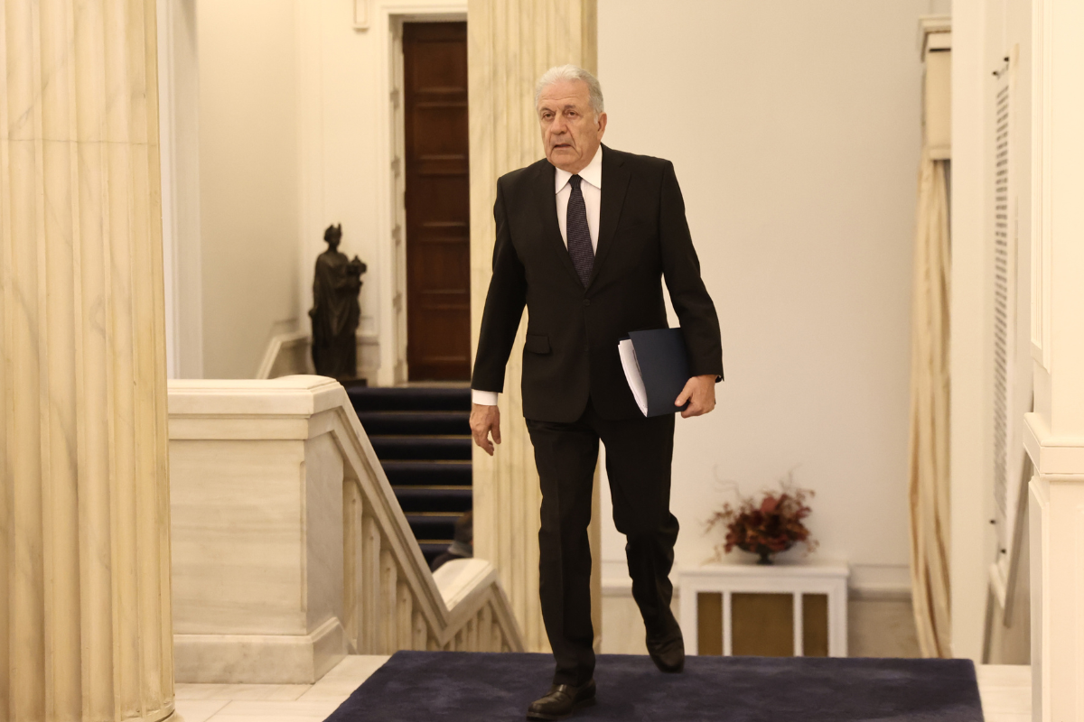 Στη Βουλή η δικογραφία για Αβραμόπουλο