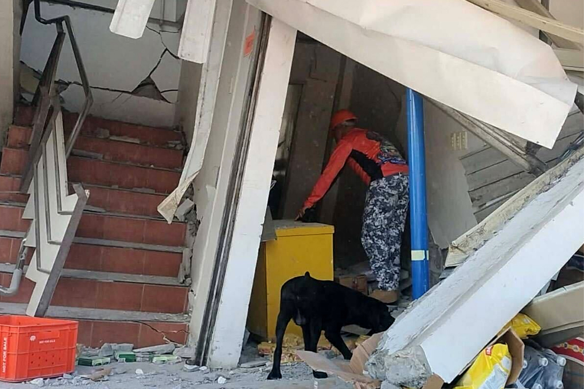 Τρομακτικός σεισμός 7,8 ρίχτερ στις Φιλιππίνες