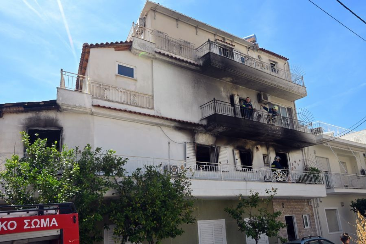 Πυρκαγιά στον Κορυδαλλό- Απεγκλωβισμός ενοίκου
