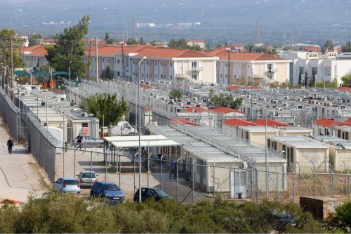Επιχείρησε να περάσει ναρκωτικά κρυμμένα στη ραφή του παντελονιού του