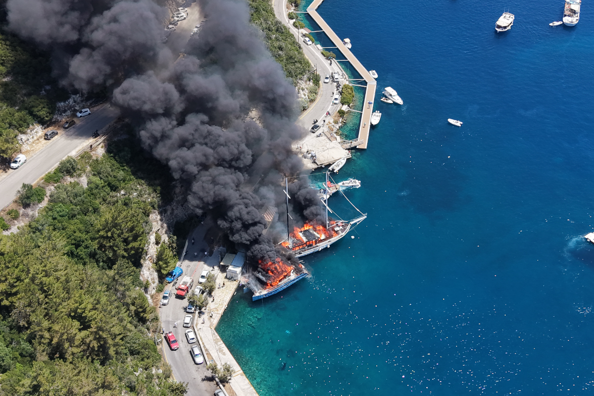 Μπουρλότο με σκάφη στους Παξούς- Αποκαλυπτική μαρτυρία