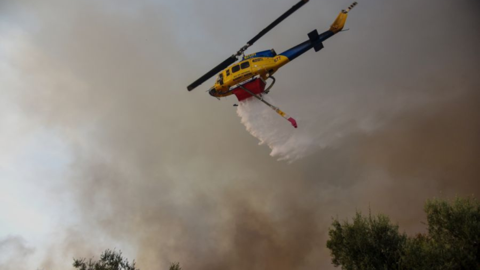 Βελτιωμένη η εικόνα της πυρκαγιάς στον Άγιο Βλάσιο Βοιωτίας