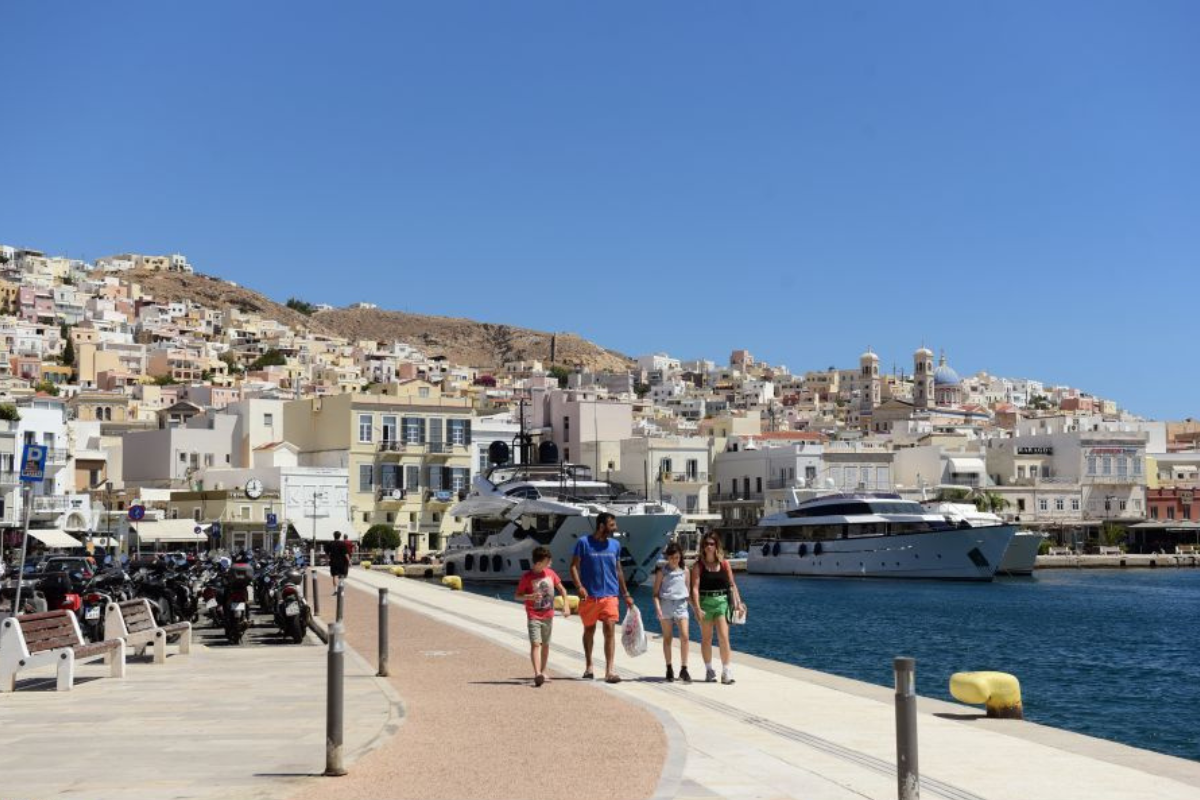 Από το Τέξας στη Σύρο