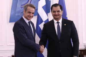 Τι σηματοδοτεί η επίσκεψη υιού Χαφταρ – Διπλωματικό παρασκήνιο