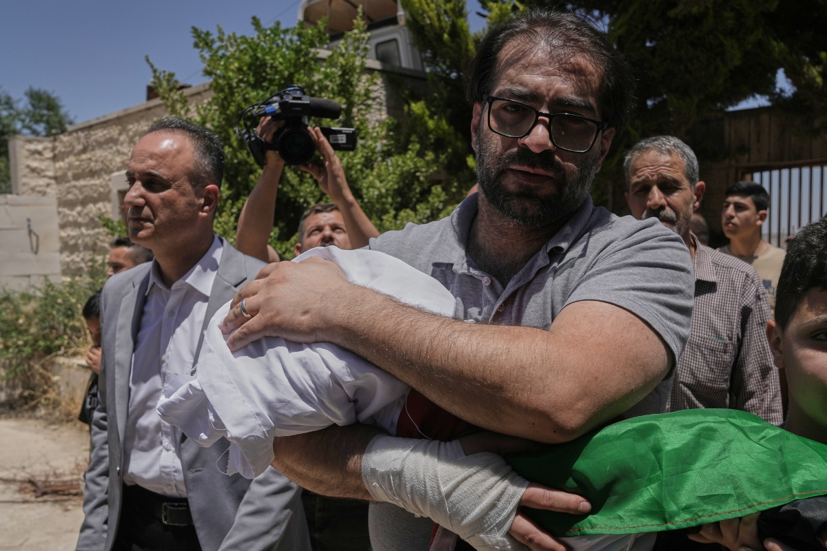 Ισραηλινά πυρά στη Χεβρώνα – Οργή για το θάνατο βρέφους