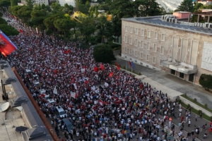 Νέες διαδηλώσεις στην Αλβανία