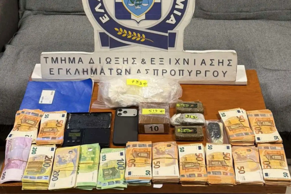 84.260 ευρώ και 783 γρ. κοκαΐνης σε διαμέρισμα στον Ασπρόπυργο