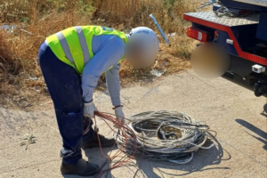 Επιχείρηση της ΕΛ.ΑΣ για ρευματοκλοπές- Ξήλωσαν 300 μέτρα καλώδιο