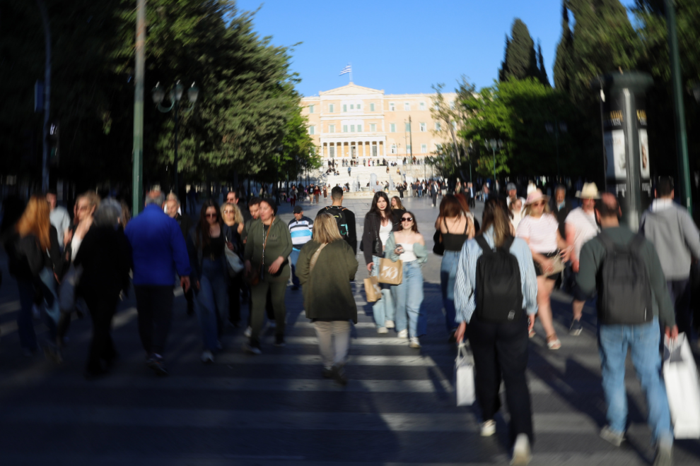 ΕΛΣΤΑΤ: Στο 7,9% μειώθηκε τον Ιούλιο η ανεργία στη χώρα