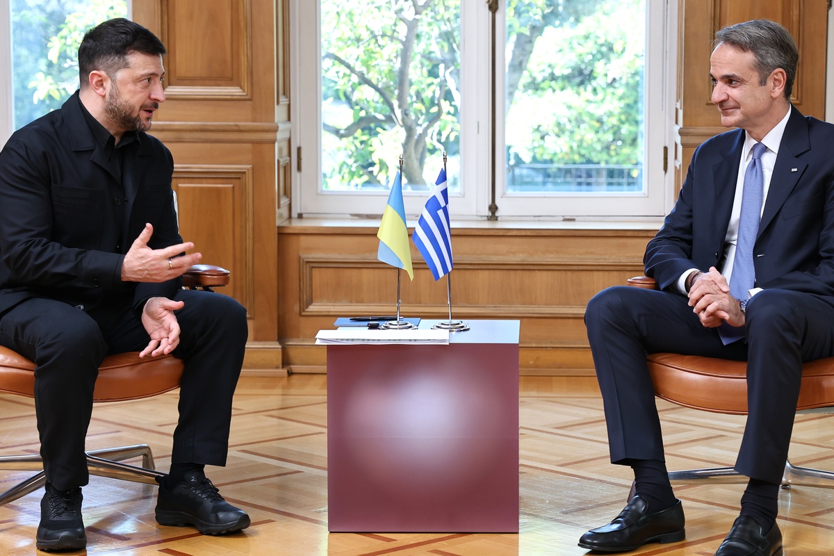 Τετ α τετ Μητσοτάκη – Ζελένσκι – Τέθηκε το θέμα του θαλάσσιου drone