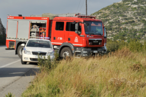 Πάρος: Ενισχύθηκαν οι δυνάμεις μετά τις αναζωπυρώσεις