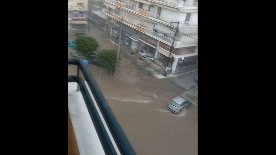 Σοβαρά προβλήματα από ισχυρή καταιγίδα στη Νιγρίτα Σερρών