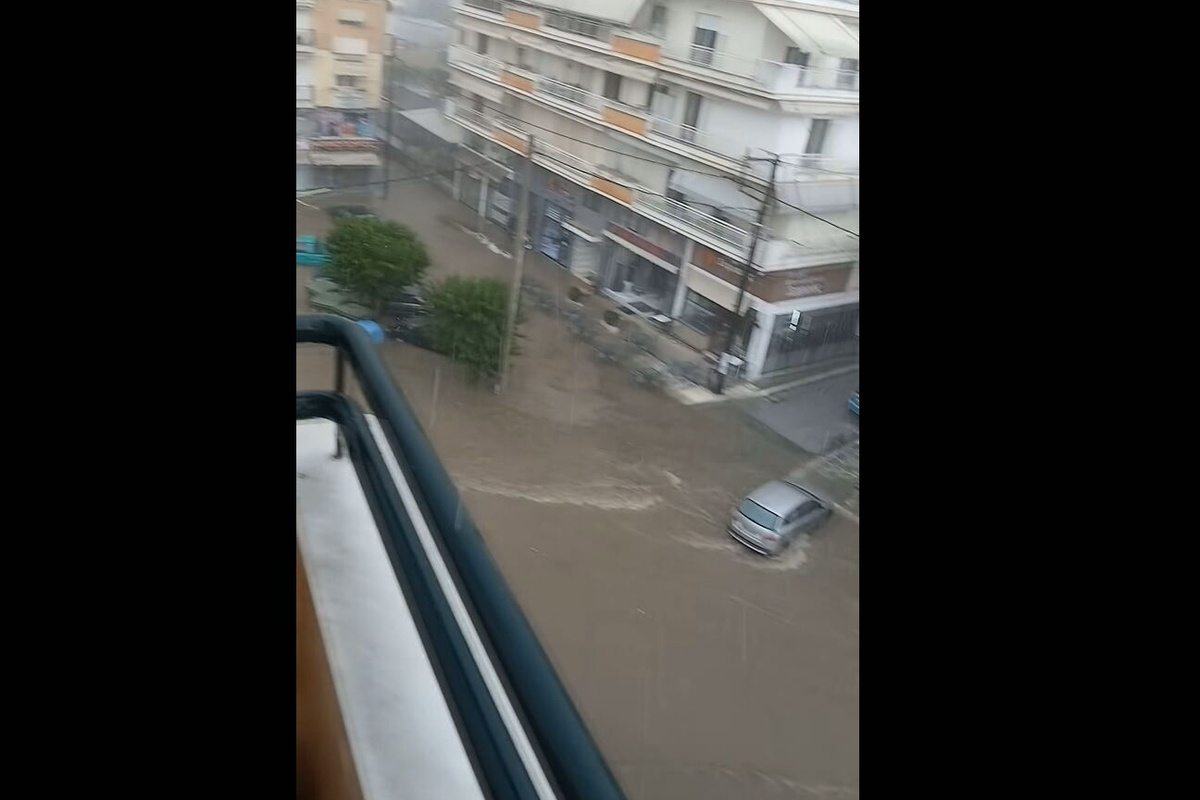 Σοβαρά προβλήματα από ισχυρή καταιγίδα στη Νιγρίτα Σερρών